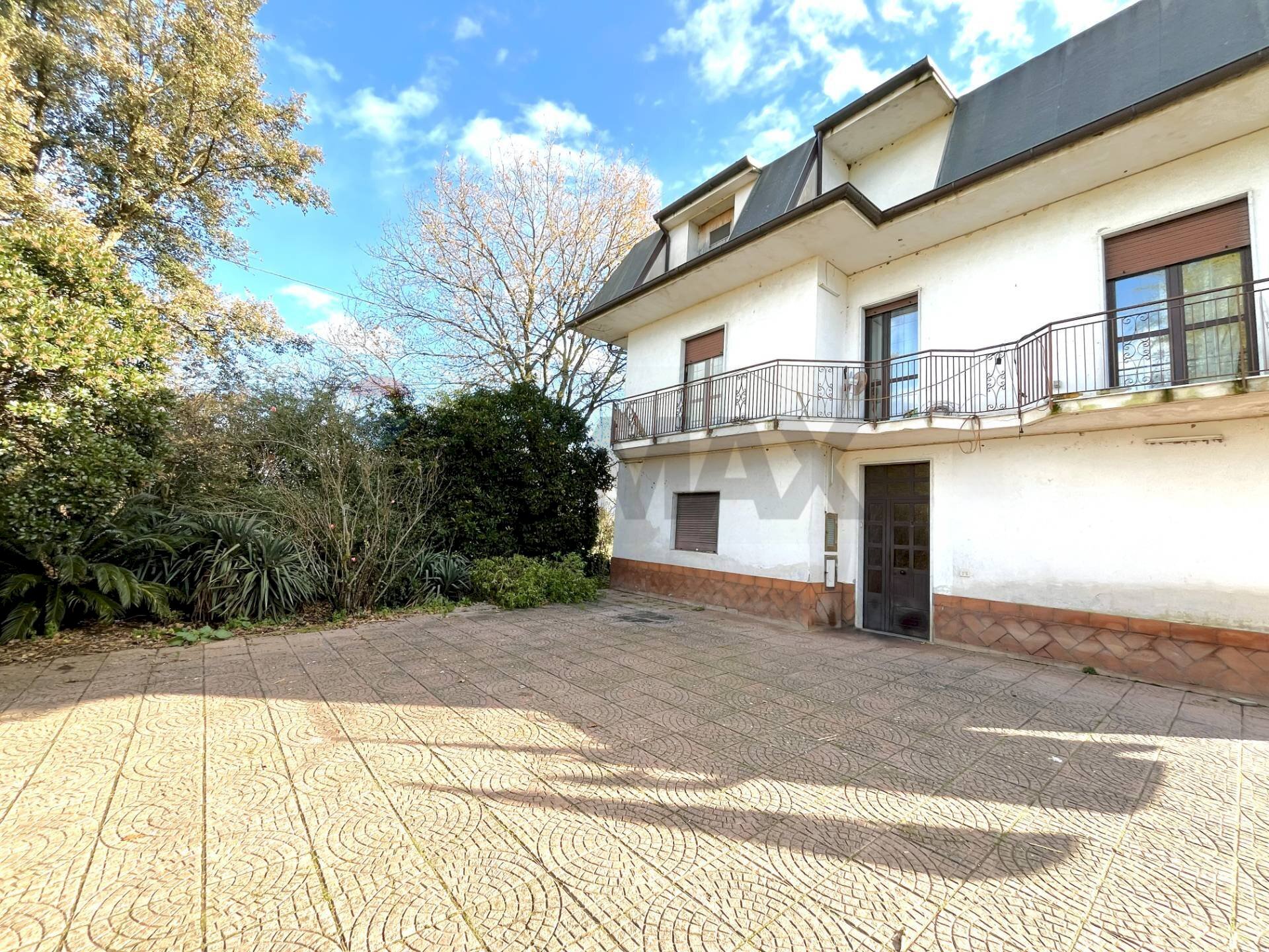 Casa all\'aperto - Villa via nocelle
 
42, Dragoni - foto 1