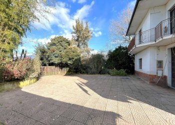 Terrazza - Villa via nocelle
 
42, Dragoni - foto 23