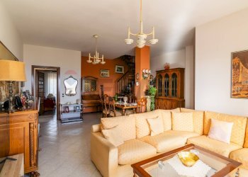 Sala da pranzo - Appartamento Via Francesco Mannino Cefaly
 
4, Catania - foto 15