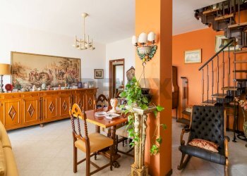 Sala da pranzo - Appartamento Via Francesco Mannino Cefaly
 
4, Catania - foto 16