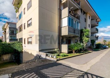 Edificio all\'aperto - Appartamento Via Giuseppe Vitale
 
6, Valverde - foto 2