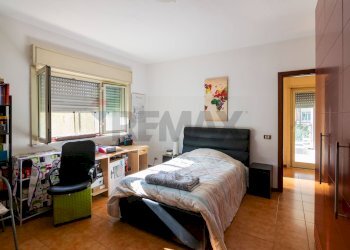 Camera / camera da letto - Appartamento Via Giuseppe Vitale
 
6, Valverde - foto 14