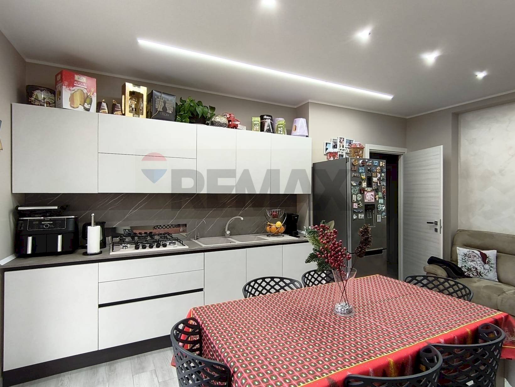 Cucina - Trilocale Viale A.Aldisio
 
204, Bronte - foto 1