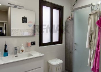 Bagno - Trilocale Viale A.Aldisio
 
204, Bronte - foto 12