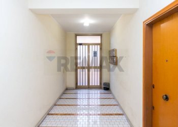 Hall / corridoio - Trilocale Via Firenze
 
116, Aci Castello - foto 6