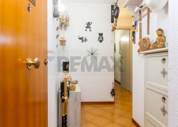 Hall / corridoio - Trilocale Via Firenze
 
116, Aci Castello - foto 8