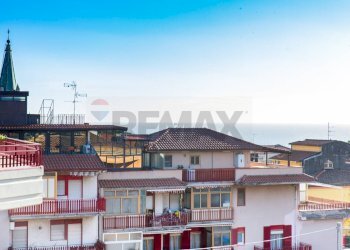 Edificio all\'aperto - Trilocale Via Firenze
 
116, Aci Castello - foto 17