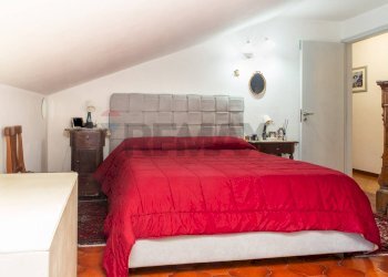 Camera / camera da letto - Trilocale Via Firenze
 
116, Aci Castello - foto 22