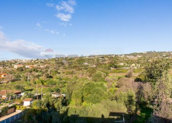 Vista delle montagne - Trilocale Via Firenze
 
116, Aci Castello - foto 32