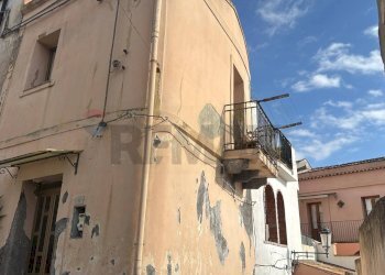 Edificio all\'aperto - Independent house Via Ruggero Primo il Normanno
 
20, Calatabiano - photo 3