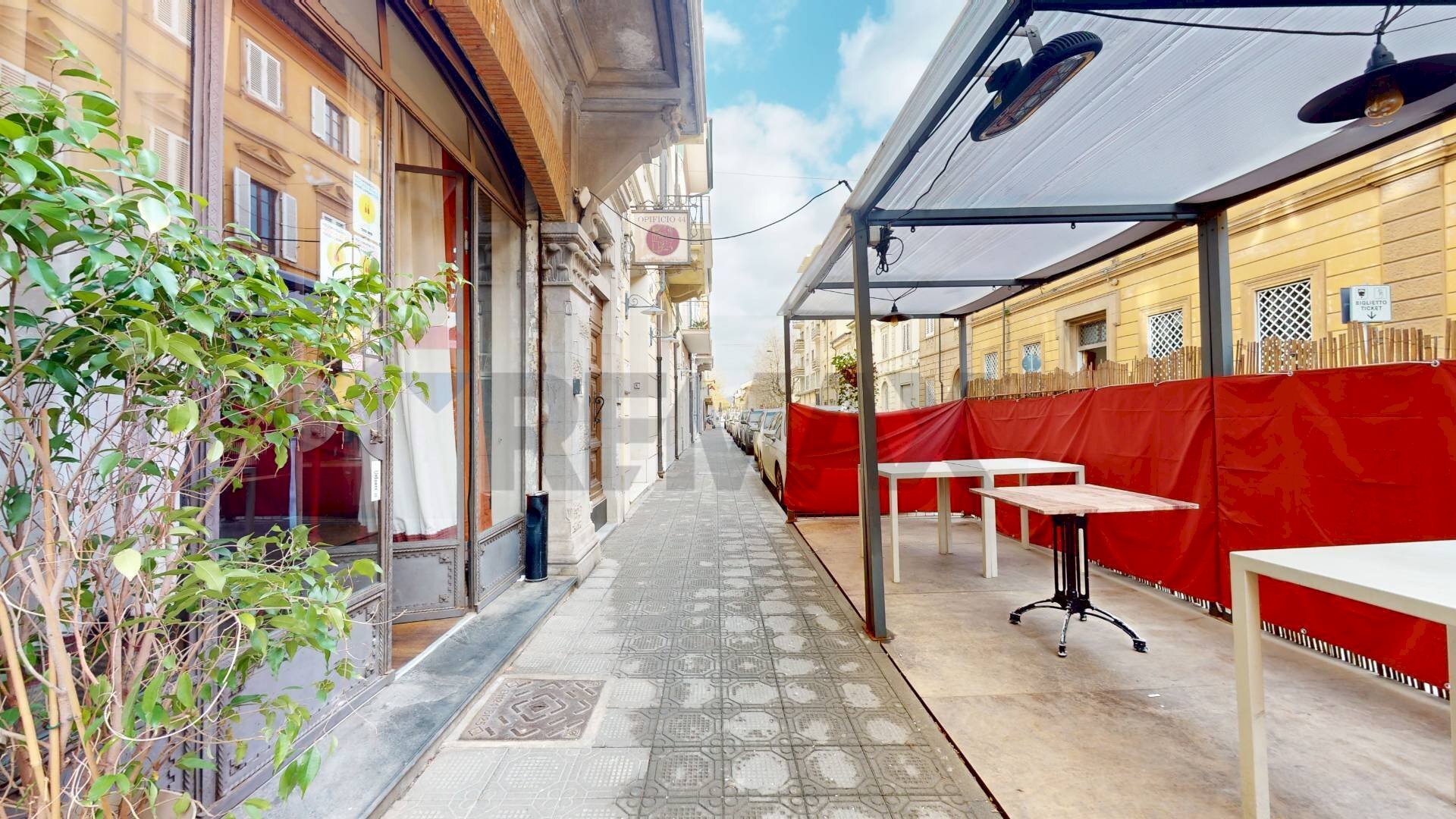 Edificio all\'aperto - Commercial Premises via san Francesco
36, Viareggio - photo 2