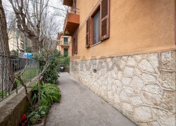 Edificio all\'aperto - Appartamento Via Martiri Della Resistenza
 
2B, Serra San Quirico - foto 12