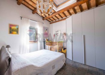 Camera / camera da letto - Rustic Cupramontana - photo 5