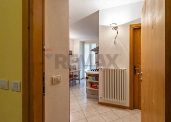 Hall / corridoio - Bilocale Località Boirolo
 
105, Tresivio - foto 21