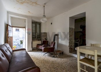 Sala da pranzo - Bilocale via Prada
 
2, Montagna in Valtellina - foto 3