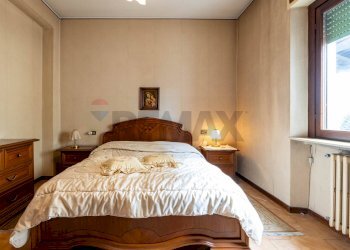 Camera / camera da letto - Villa bixio
 
1, Casatenovo - foto 25