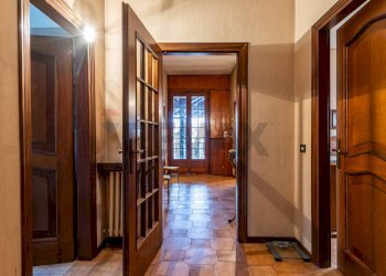 Hall / corridoio - Villa bixio
 
1, Casatenovo - foto 32