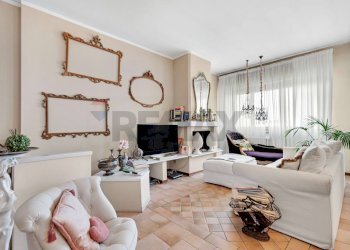 Soggiorno - Attic VIA MONTE BIANCO
 
8, Monza - photo 1