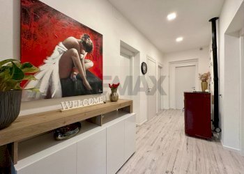 Hall / corridoio - Casa semi indipendente Lallio - foto 12