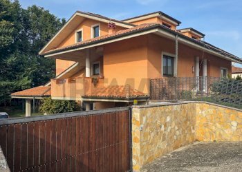 Casa all\'aperto - Villa Contrada san Pantaleone Piane
 
162, Miglianico - foto 2