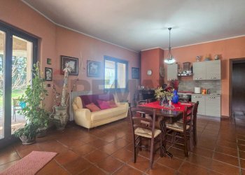 Sala da pranzo - Villa Contrada san Pantaleone Piane
 
162, Miglianico - foto 54