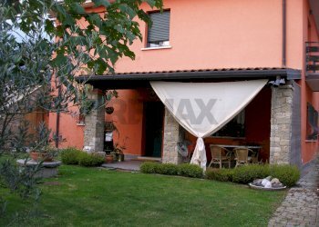 Casa all\'aperto - Villa VIA LONGONI
 
14, Palazzago - foto 1