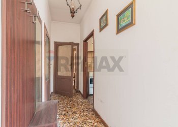 Hall / corridoio - Trilocale Via Roma
 
36, Ischia di Castro - foto 5