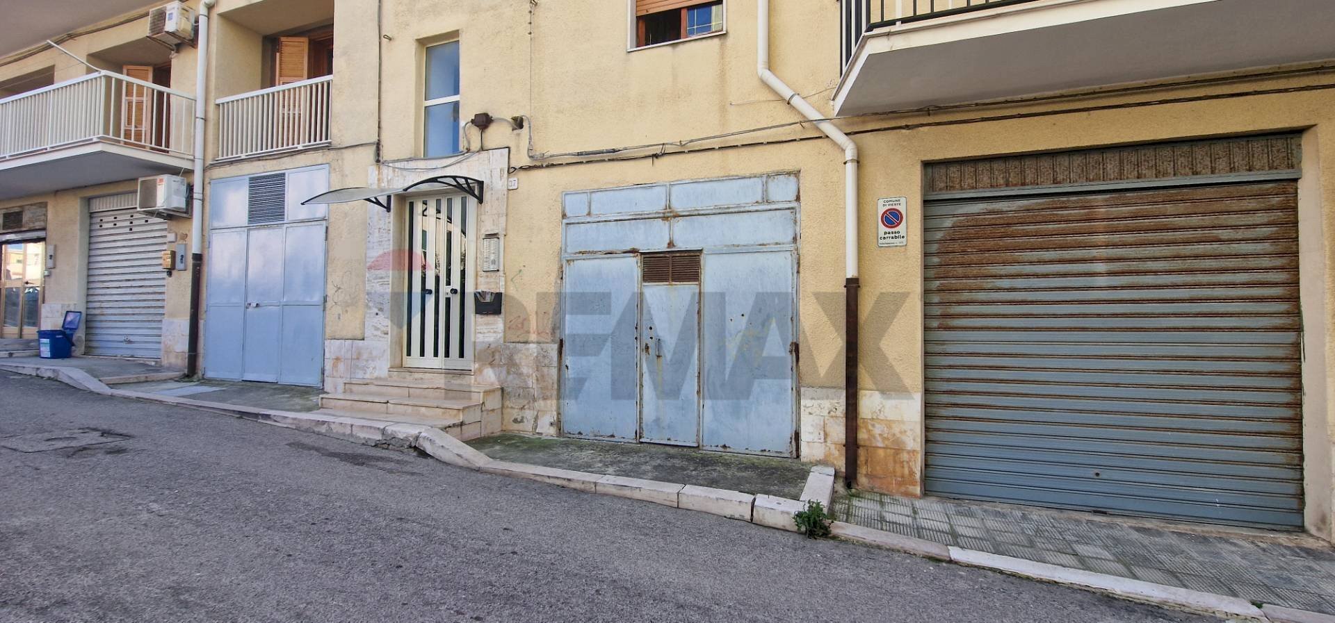 Edificio all\'aperto - Box Via Brigadier Sollitto
 
39, Vieste - photo 1