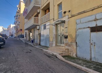 Edificio all\'aperto - Box Via Brigadier Sollitto
 
39, Vieste - foto 2