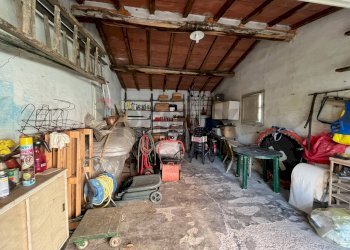 Dispensa di stoccaggio - Casa indipendente Coreglia Antelminelli - foto 16