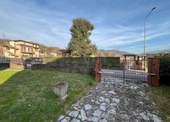 Giardino - Casa indipendente Coreglia Antelminelli - foto 30