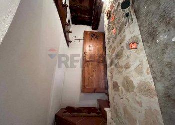 Hall / corridoio - Casa semi indipendente Aia Landi
 
13, Bagni di Lucca - foto 13
