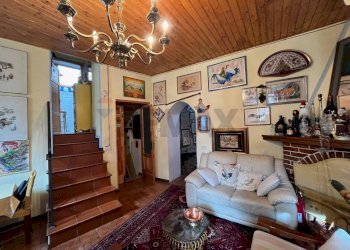 Soggiorno - Casa semi indipendente Aia Landi
 
13, Bagni di Lucca - foto 35