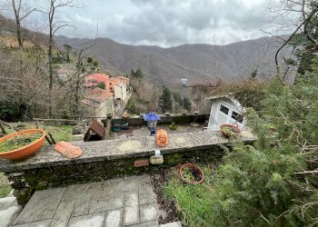 Vista delle montagne - Casa semi indipendente Aia Landi
 
13, Bagni di Lucca - foto 57