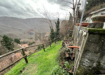 Vista delle montagne - Casa semi indipendente Aia Landi
 
13, Bagni di Lucca - foto 68