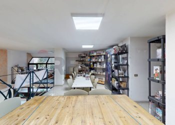 Sala da pranzo - Shop via Montebello
 
14, Busto Arsizio - photo 13