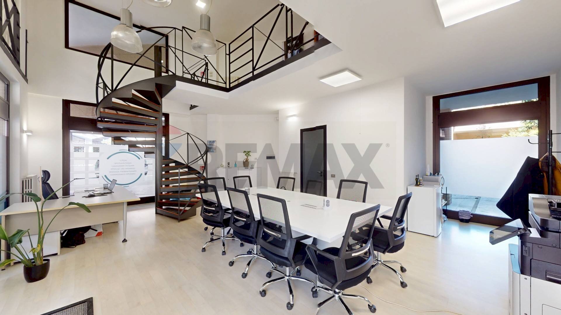 Sala da pranzo - Shop Via Montebello
 
14, Busto Arsizio - photo 1