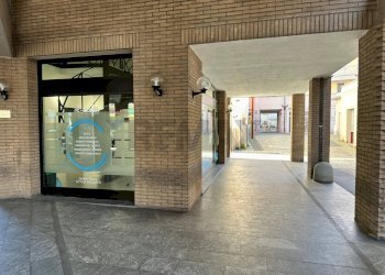 Terrazza - Shop Via Montebello
 
14, Busto Arsizio - photo 27