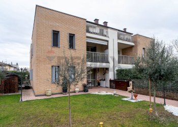 Casa all\'aperto - Trilocale VIA DONELLA ROSSI
 
3, Sala Baganza - foto 1