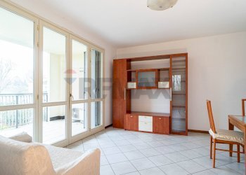 Sala da pranzo - Trilocale VIA DONELLA ROSSI
 
3, Sala Baganza - foto 5