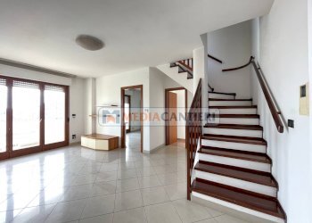 Foto 4 - Trilocale VIA SALARA
 
77, Città Sant'Angelo - foto 4