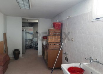 Bagno - Commercial Premises Via Roma
 
32 e 34, Fregona - photo 31