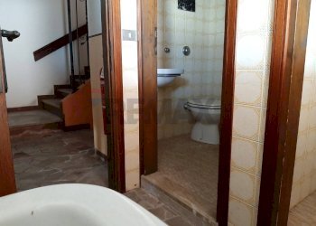 Bagno - Commercial Premises Via Roma
 
32 e 34, Fregona - photo 37