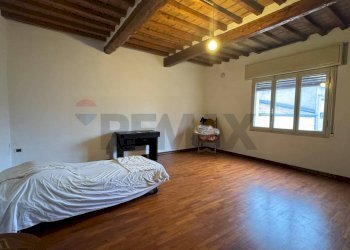 Camera / camera da letto - Casa indipendente Viale Resistenza
 
11, Rolo - foto 11