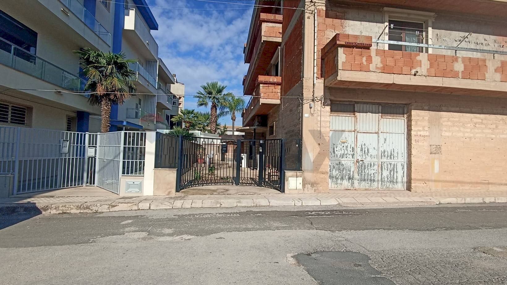 Edificio all\'aperto - Semi-detached house degli abeti
 
15, Comiso - photo 2