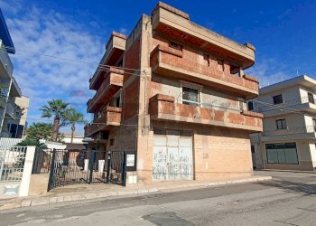 Edificio all\'aperto - Casa semi indipendente degli abeti
 
15, Comiso - foto 4