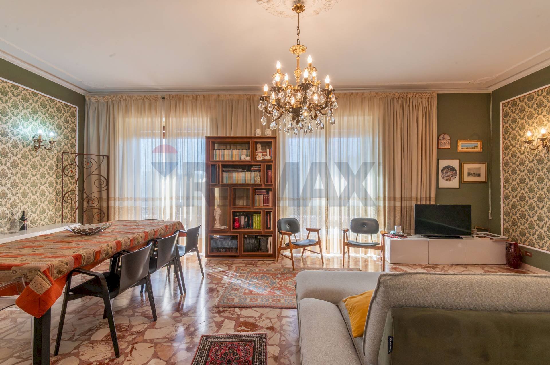 Sala da pranzo - Appartamento via Alcide De Gasperi
 
21, Ragusa - foto 3