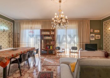 Sala da pranzo - Appartamento via Alcide De Gasperi
 
21, Ragusa - foto 3