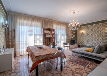 Sala da pranzo - Appartamento via Alcide De Gasperi
 
21, Ragusa - foto 11