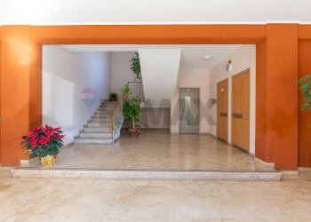 Ricezione / Lobby - Appartamento via Alcide De Gasperi
 
21, Ragusa - foto 35